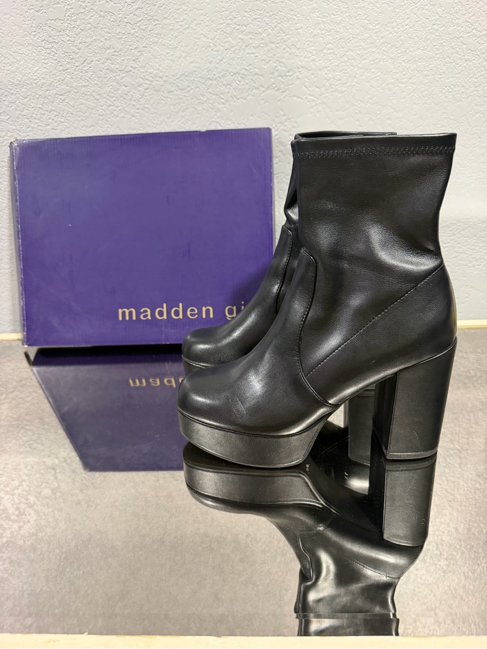 Madden Girl Stealth Platform Ankle Boots | Black | Size 7